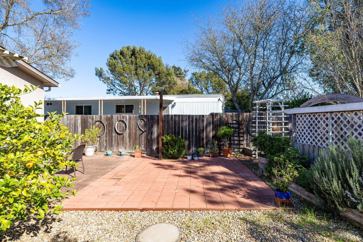 Property photo 38