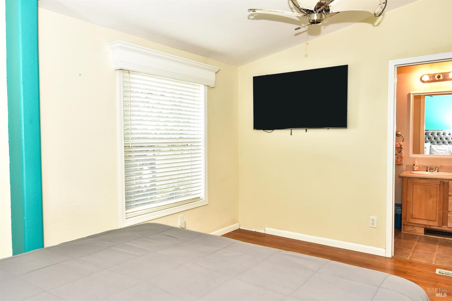 Property photo 31