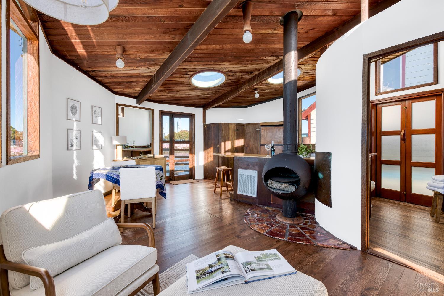 Property photo 25