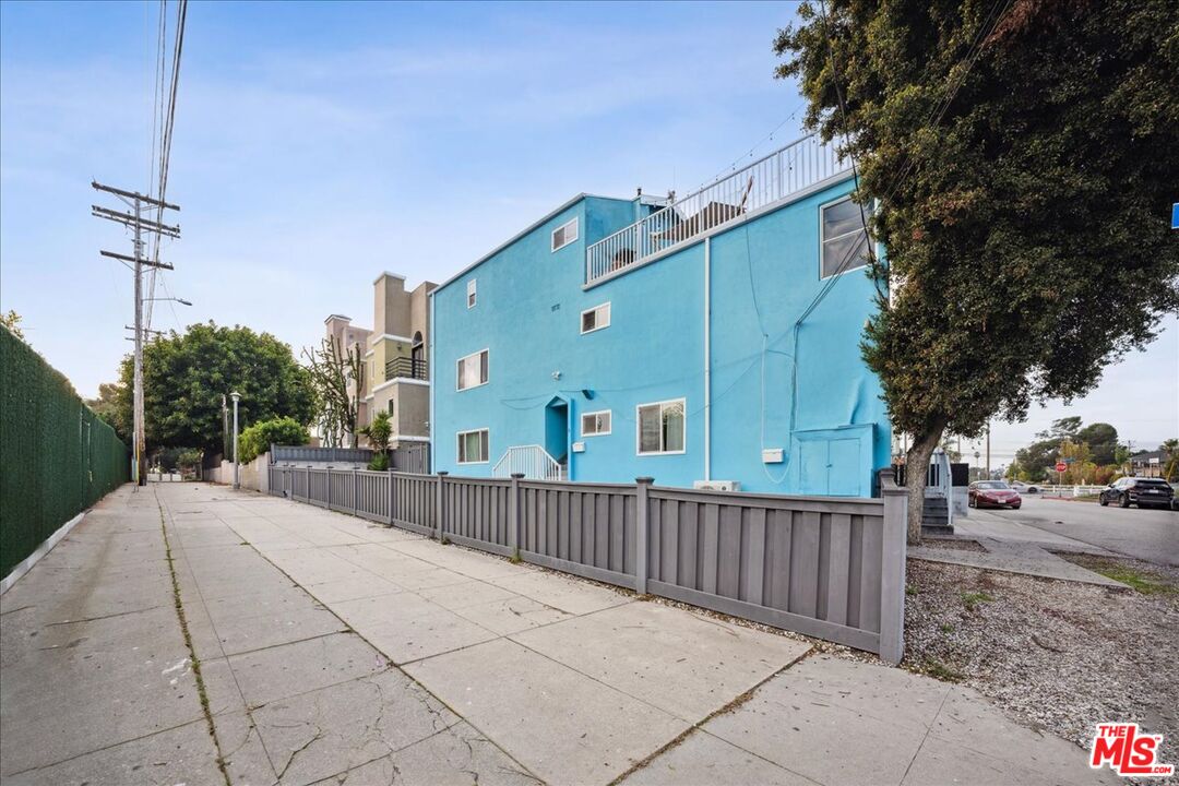 Property photo 31