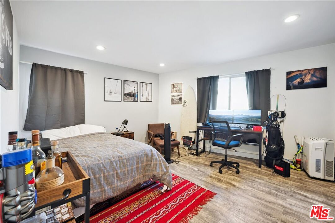 Property photo 44