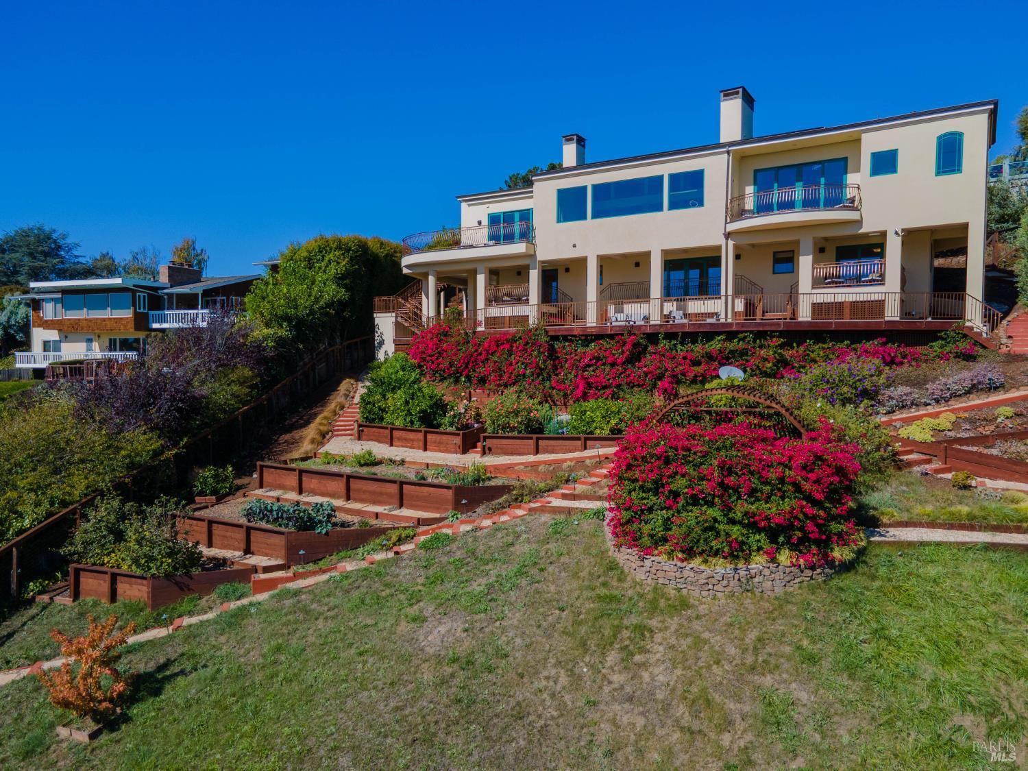 Property photo 38