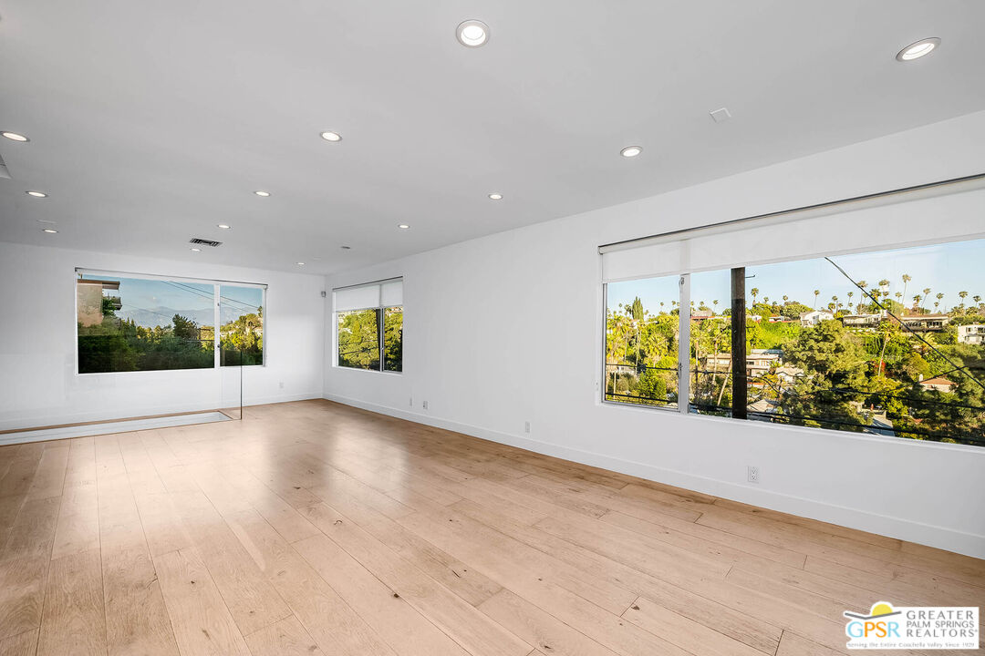 Property photo 50