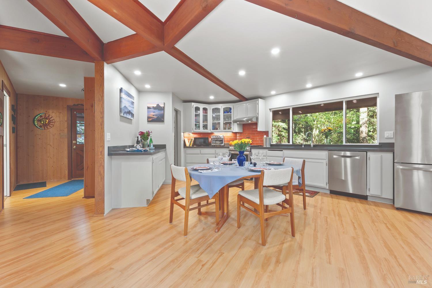Property photo 33