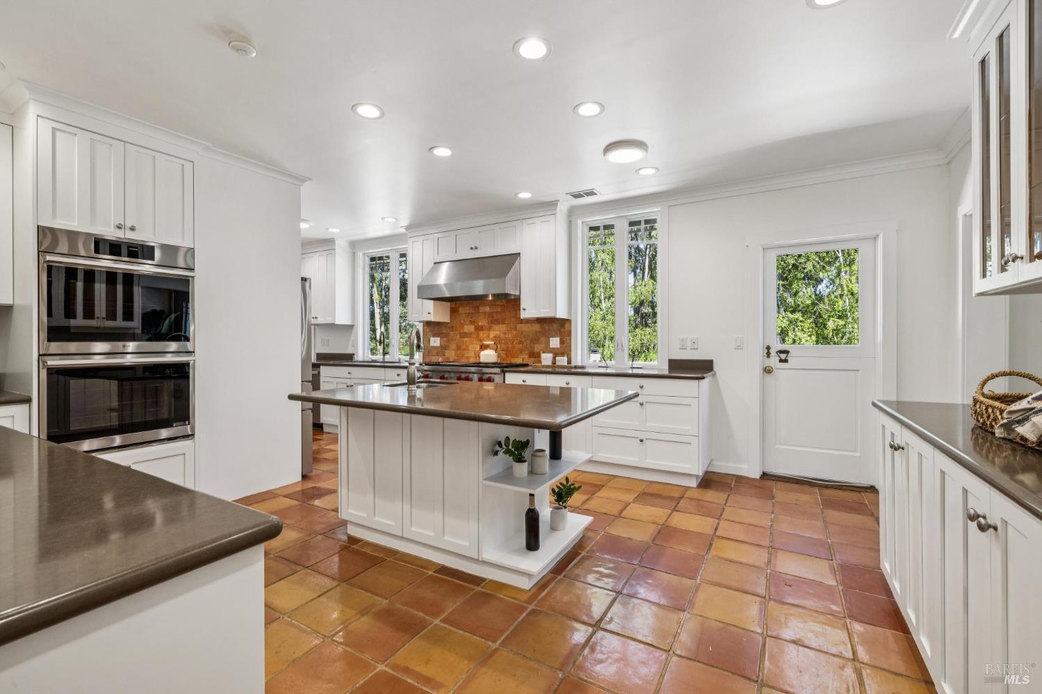Property photo 46