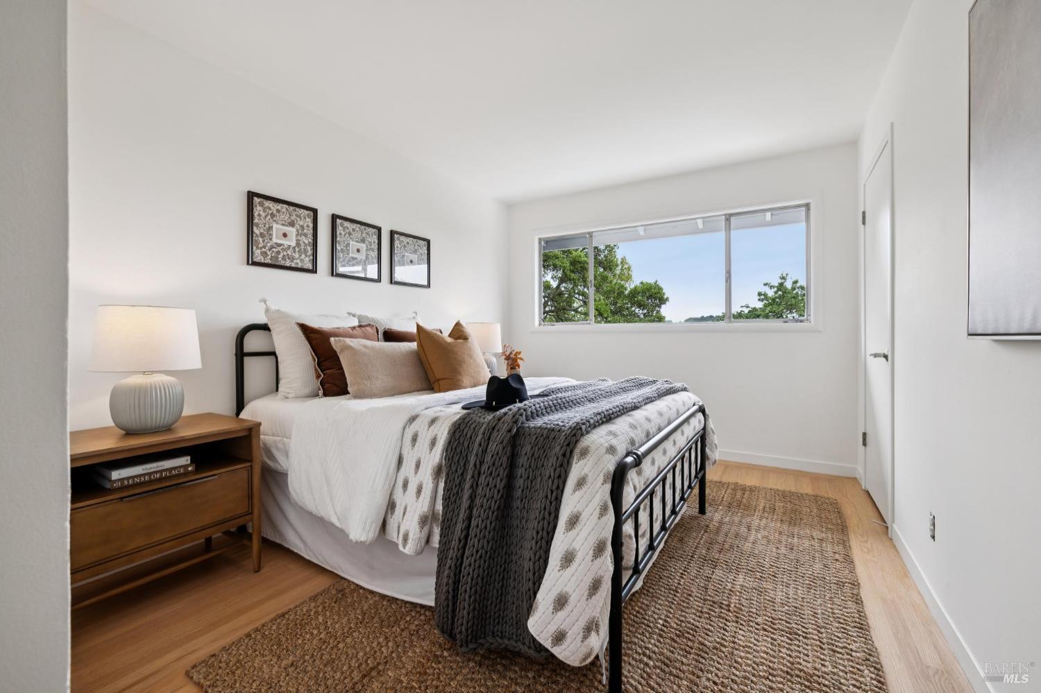 Property photo 37