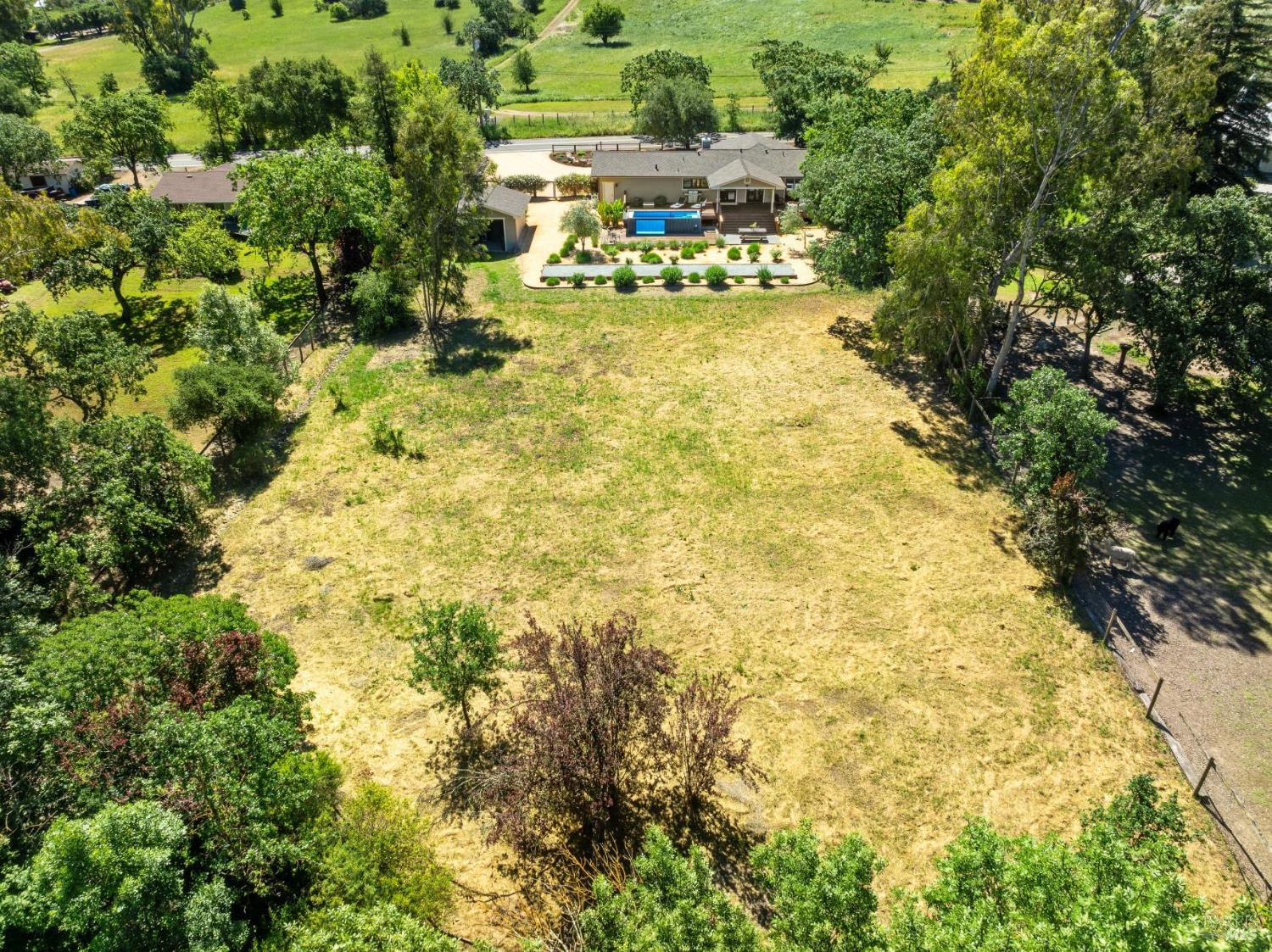 Property photo 43