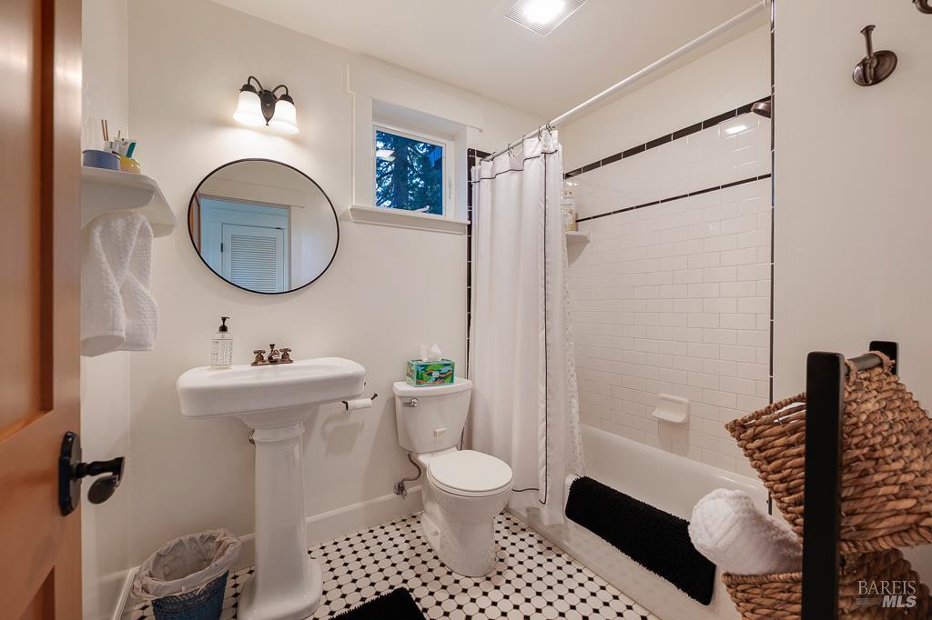 Property photo 25