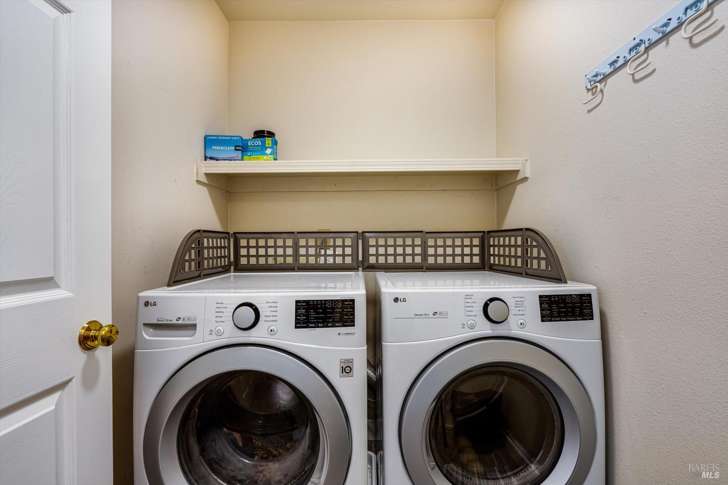 Property photo 32