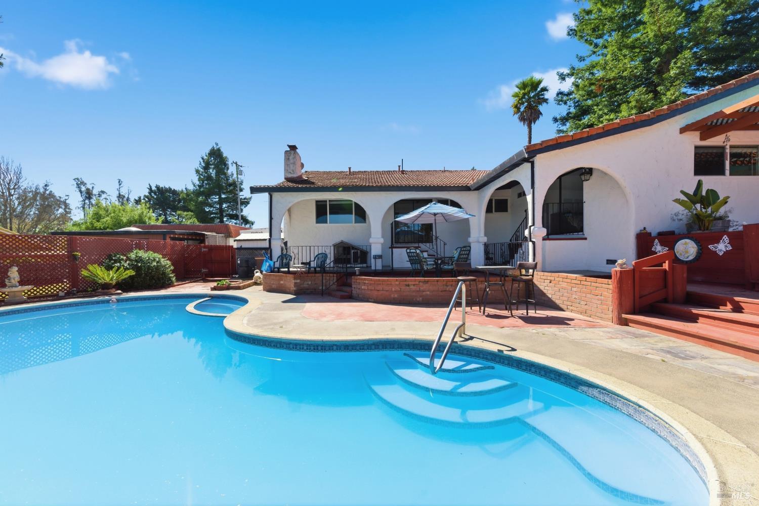 Property photo 38