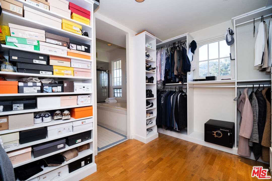 Property photo 38