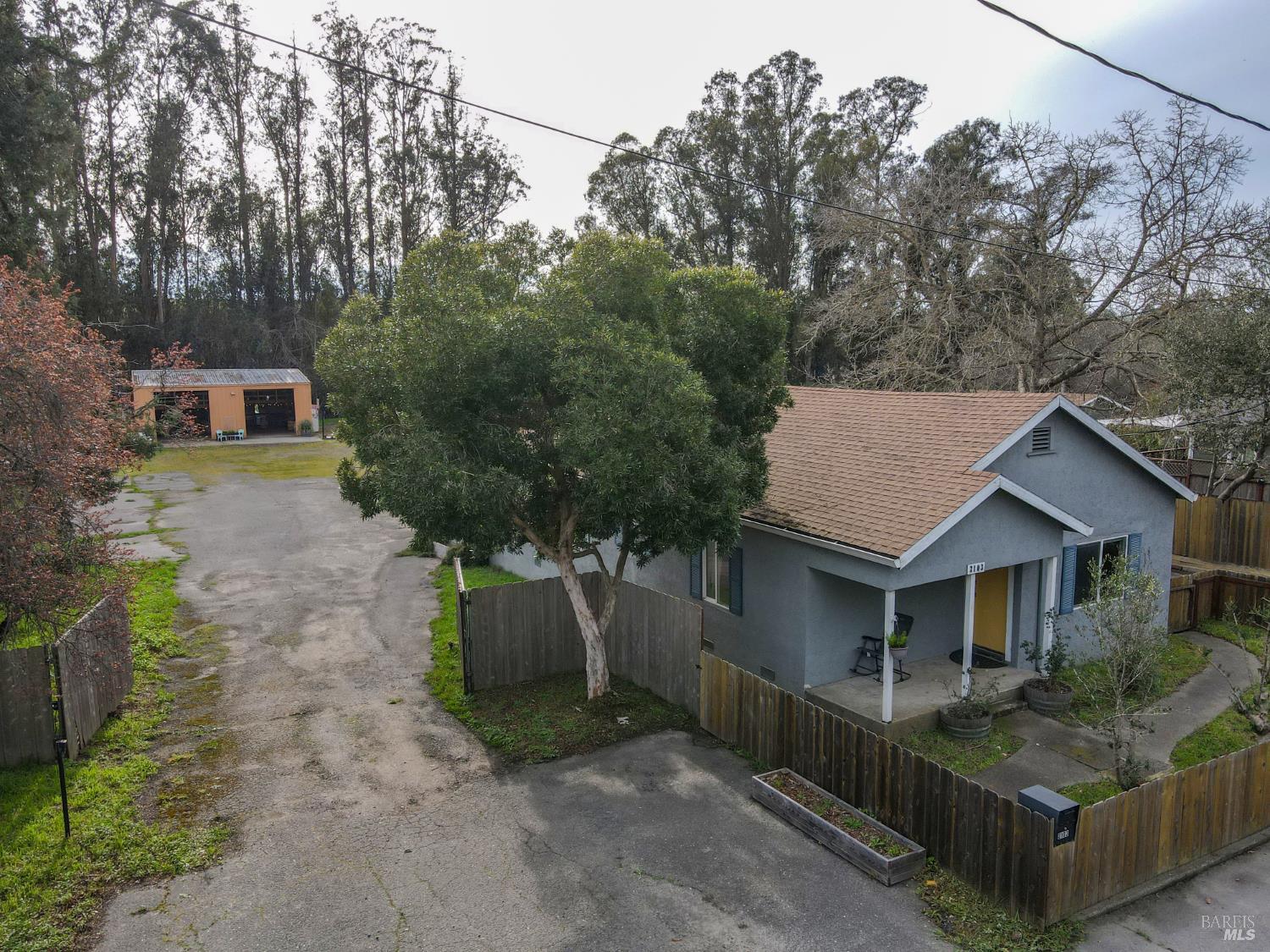 Property photo 36