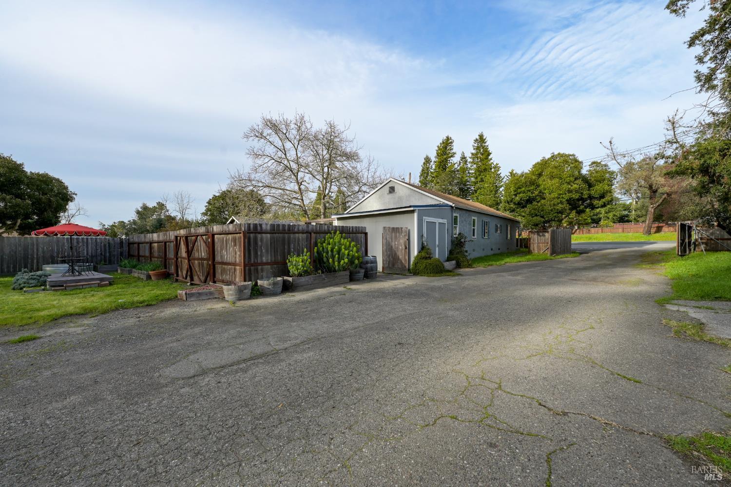 Property photo 51