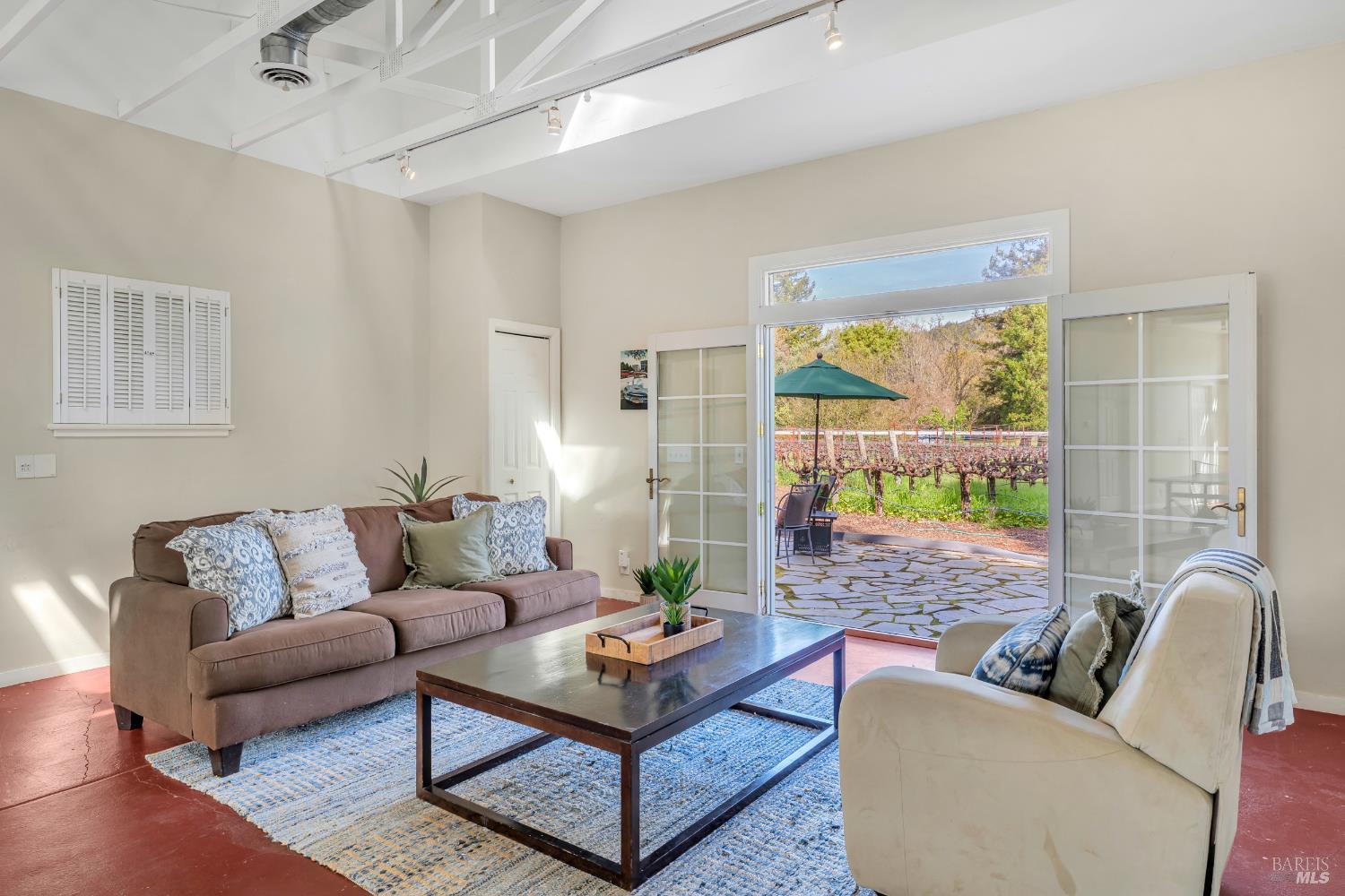 Property photo 33