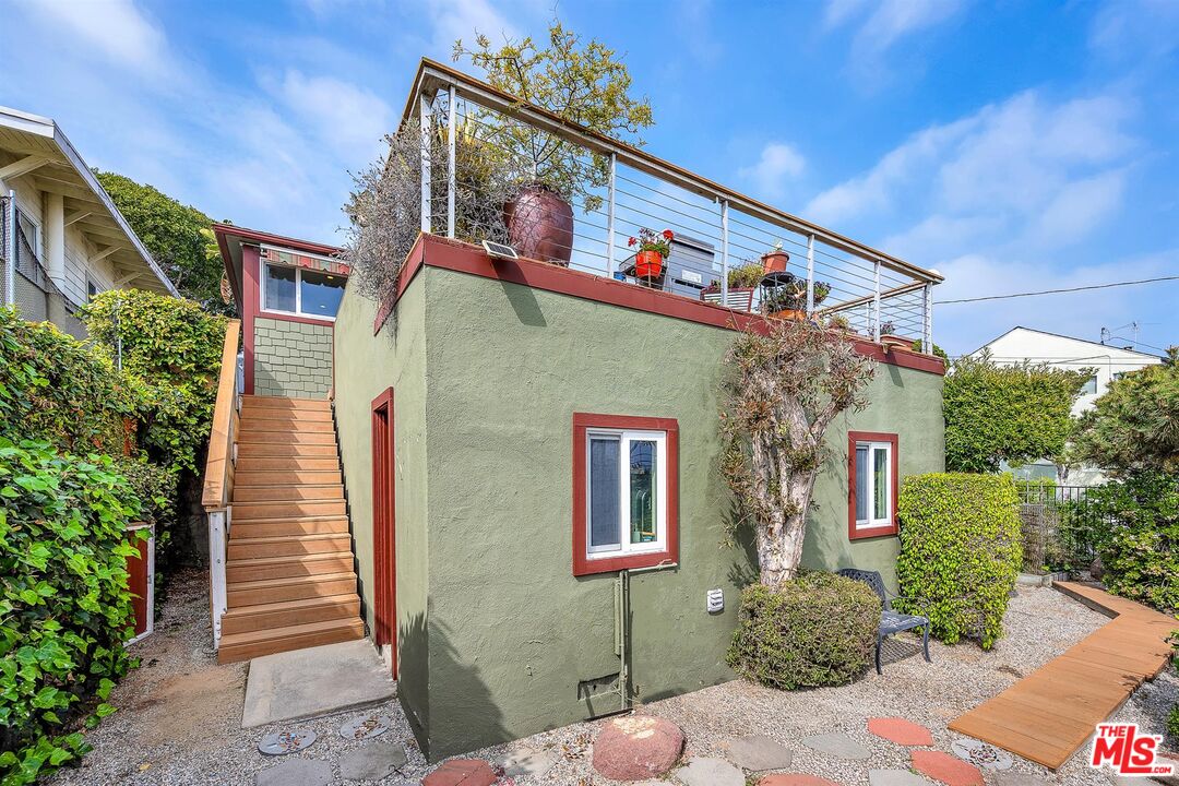 Property photo 33