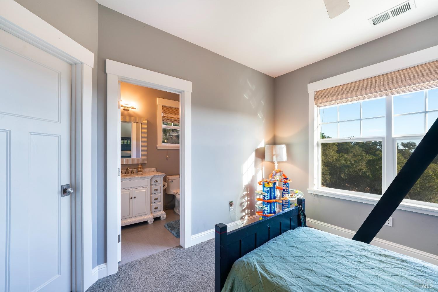 Property photo 23