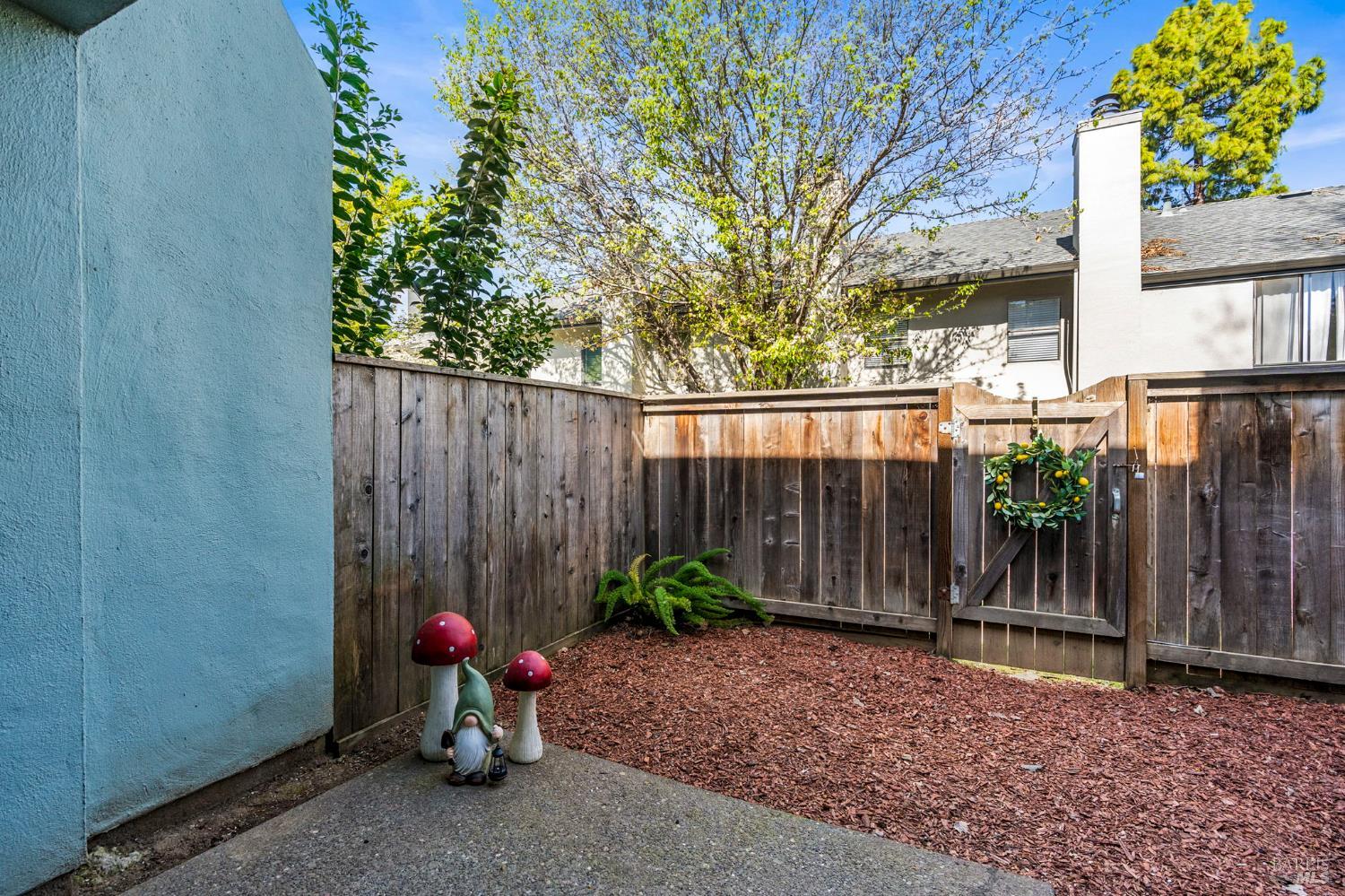 Property photo 32