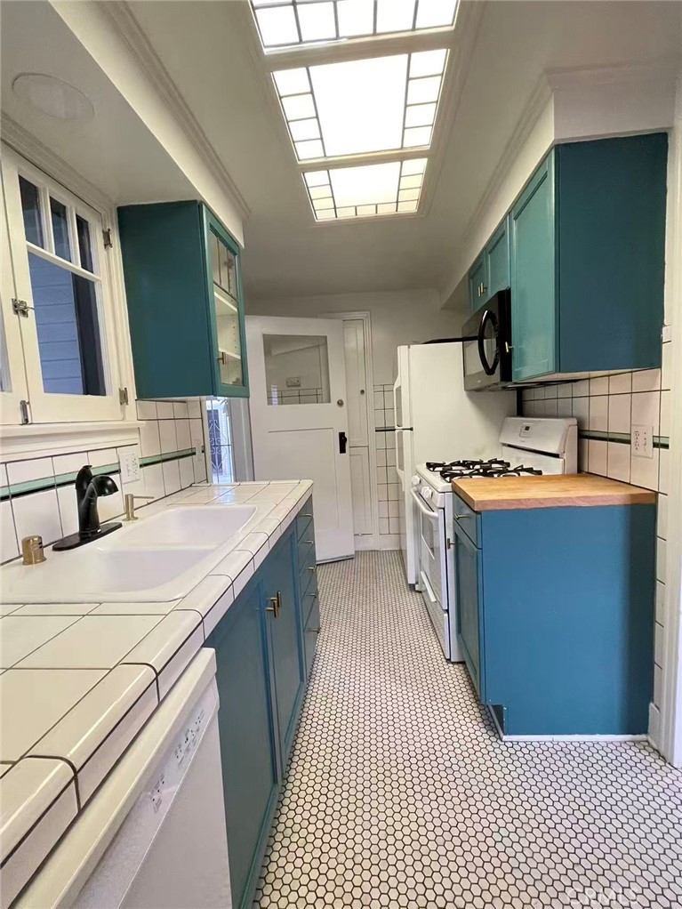 Property photo 32