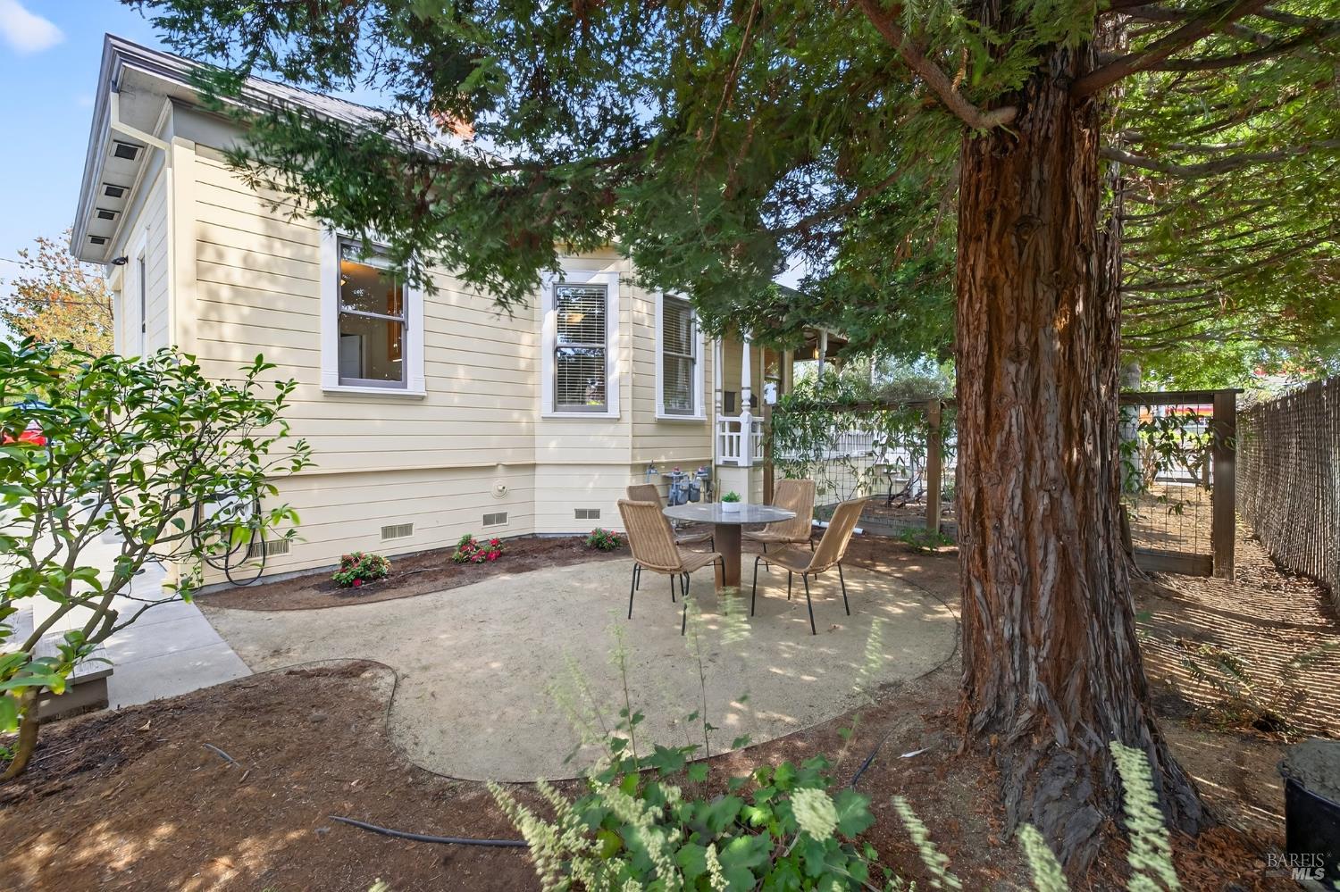 Property photo 33