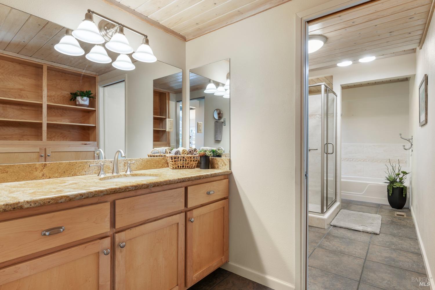 Property photo 40