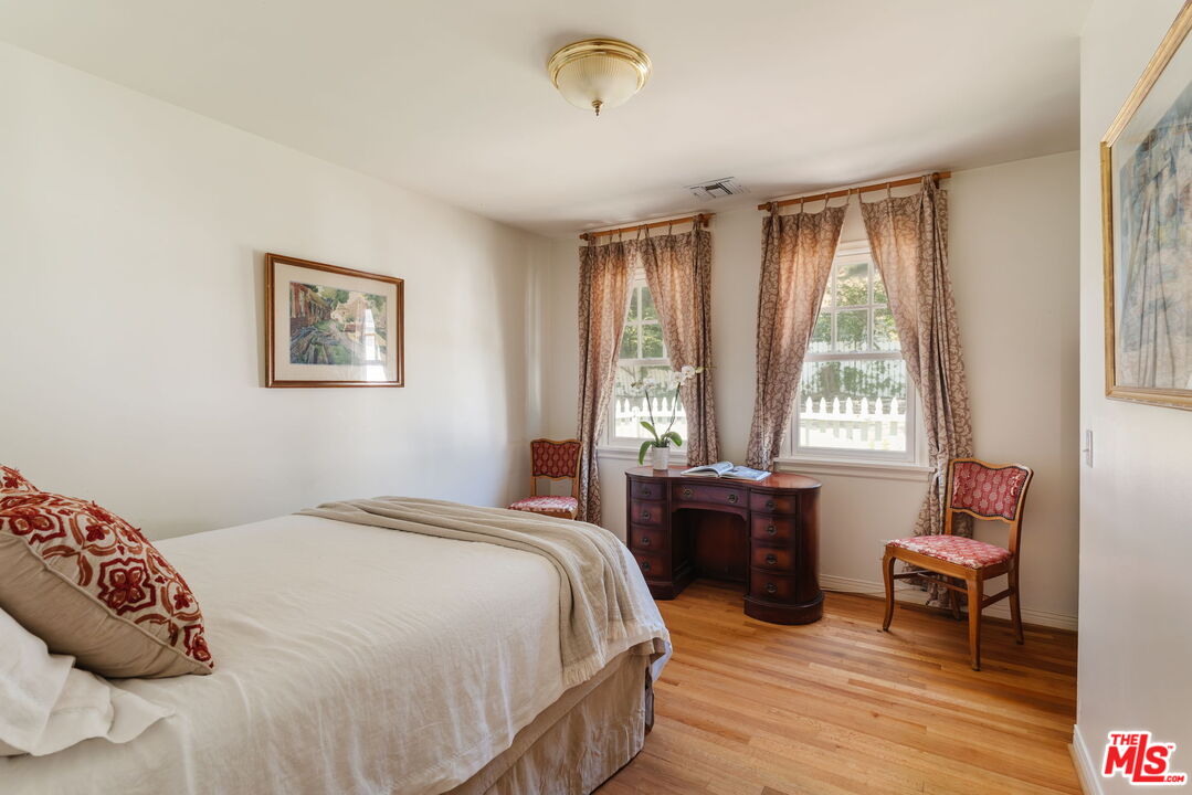 Property photo 44