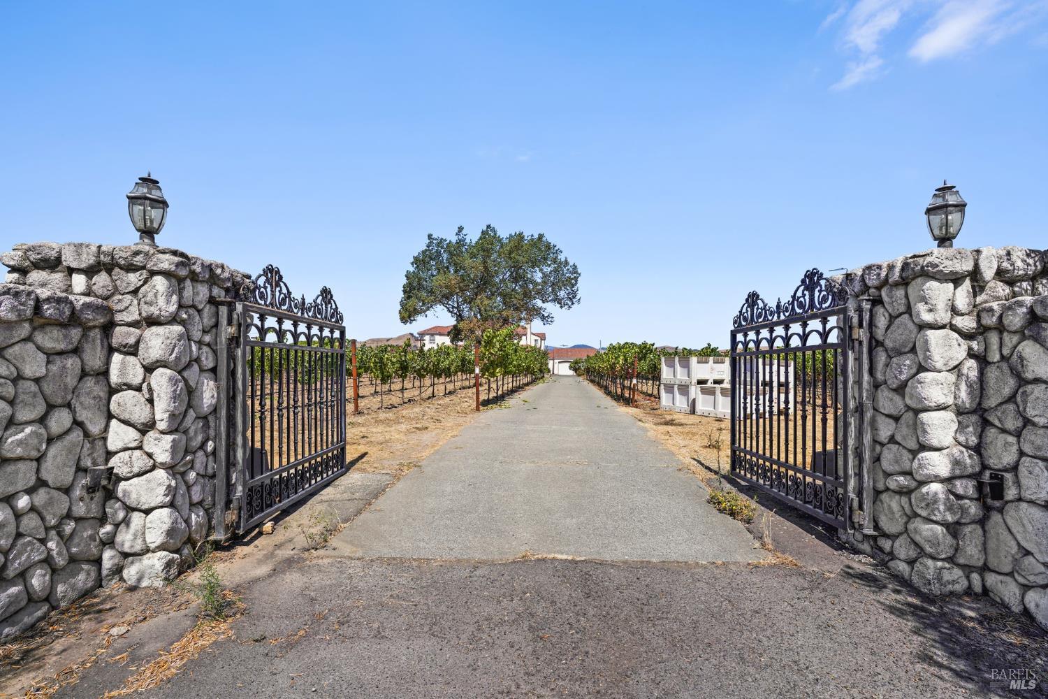 Property photo 25