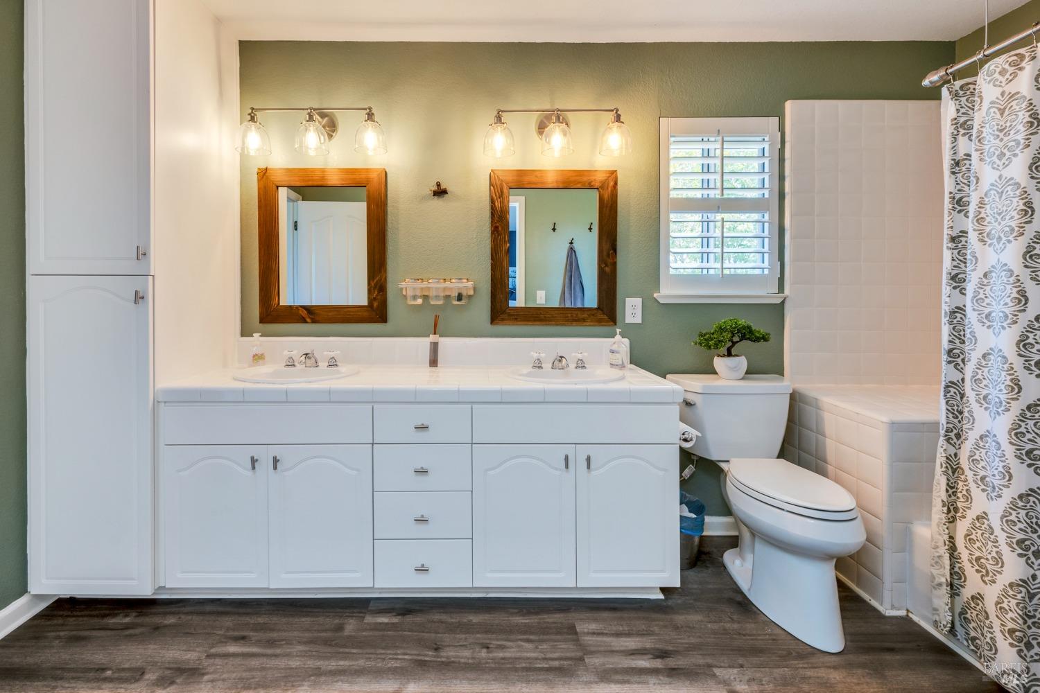 Property photo 38