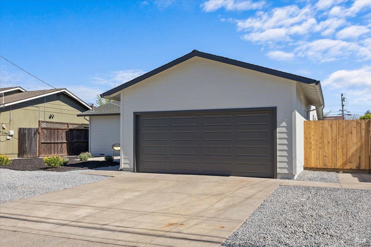 Property photo 43