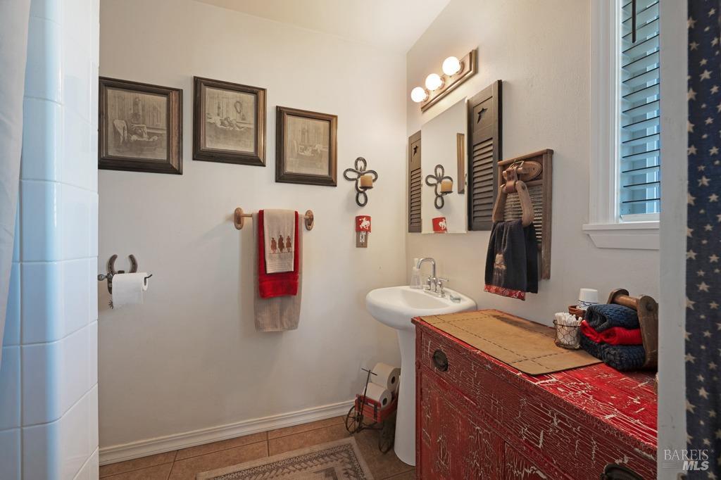 Property photo 34