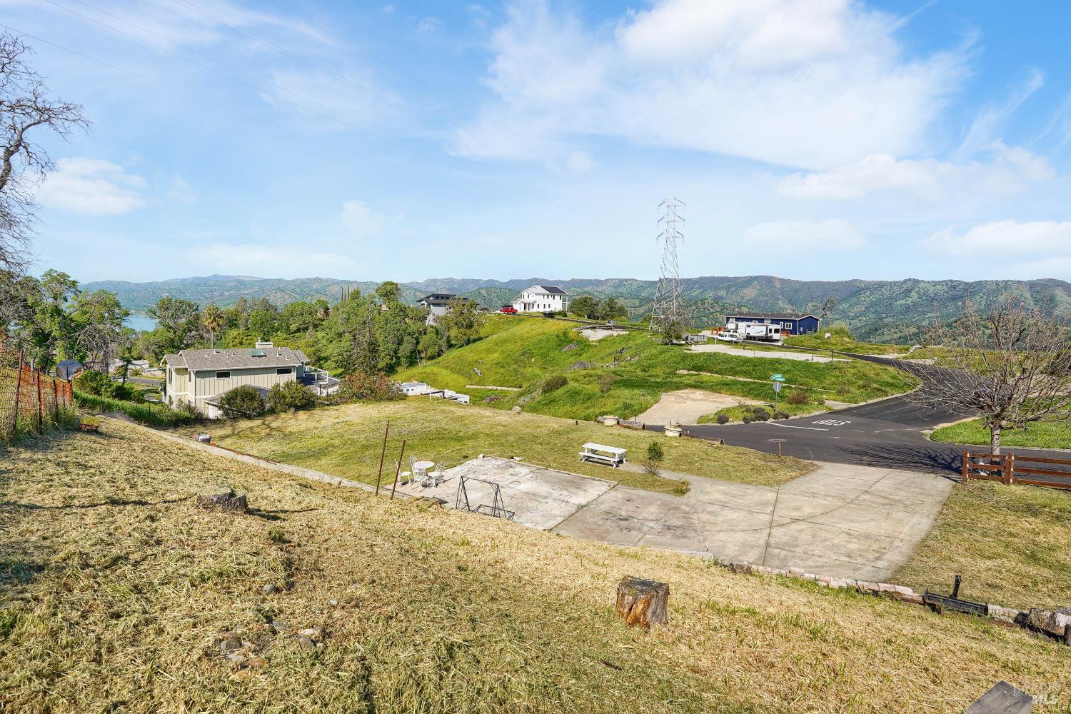 Property photo 31
