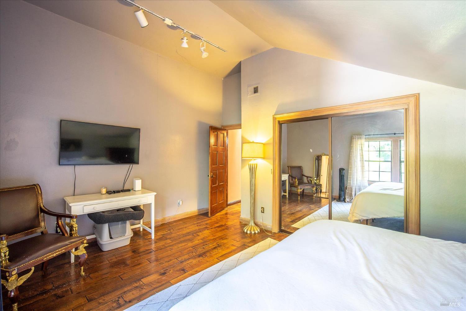 Property photo 28