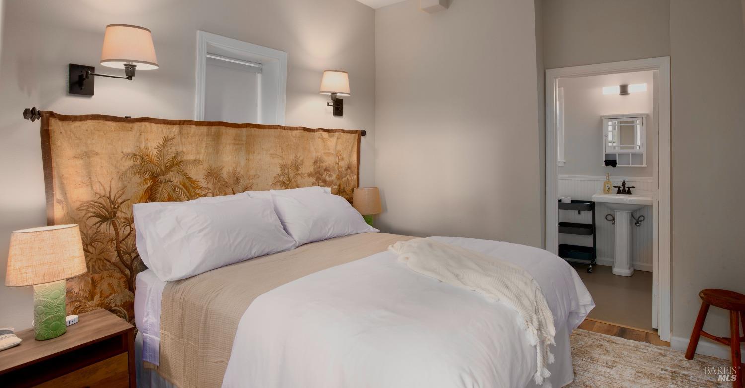 Property photo 33