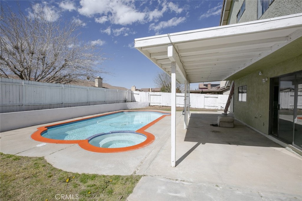 Property photo 24
