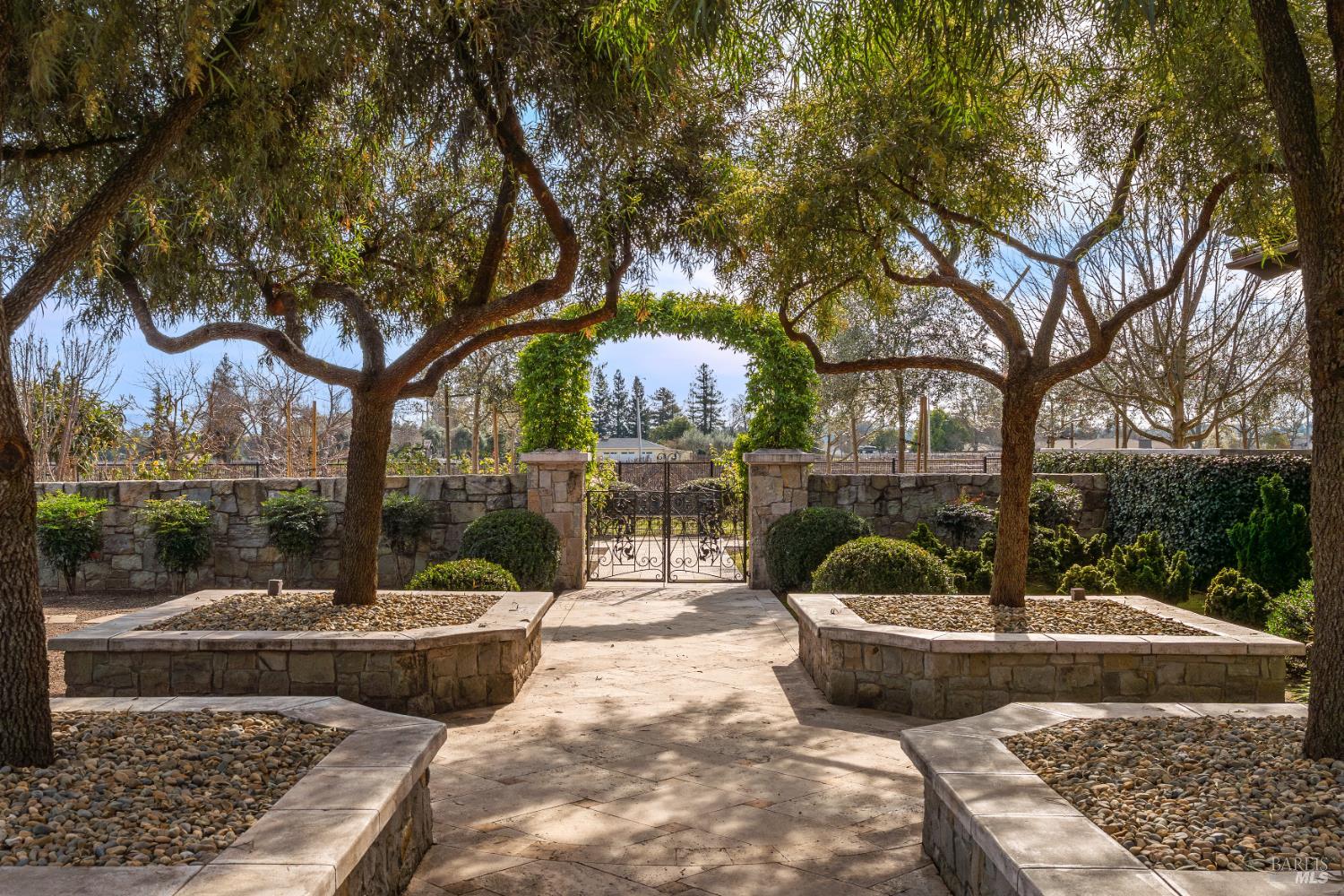 Property photo 31