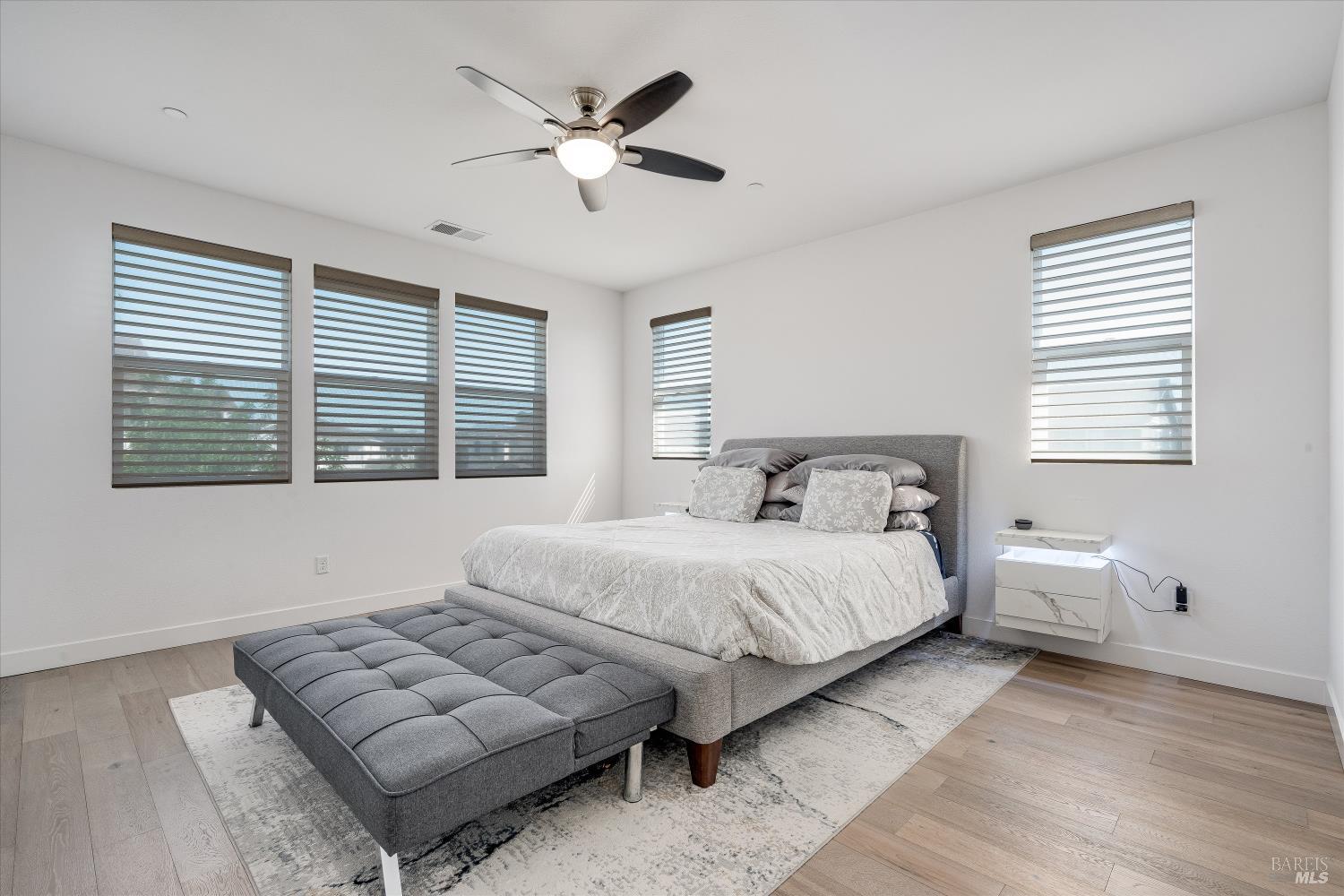 Property photo 50