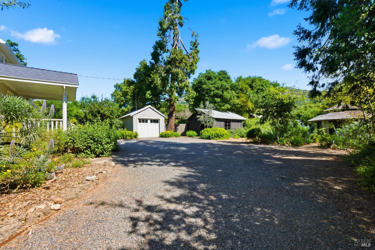 Property photo 38