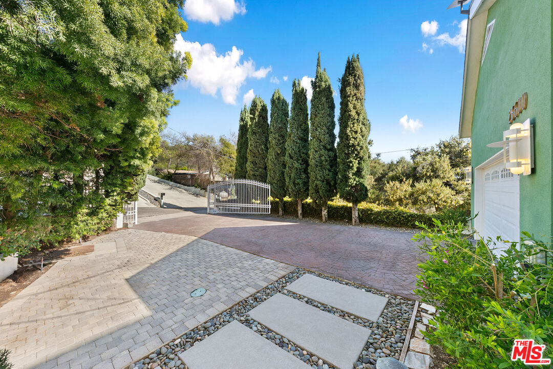 Property photo 25