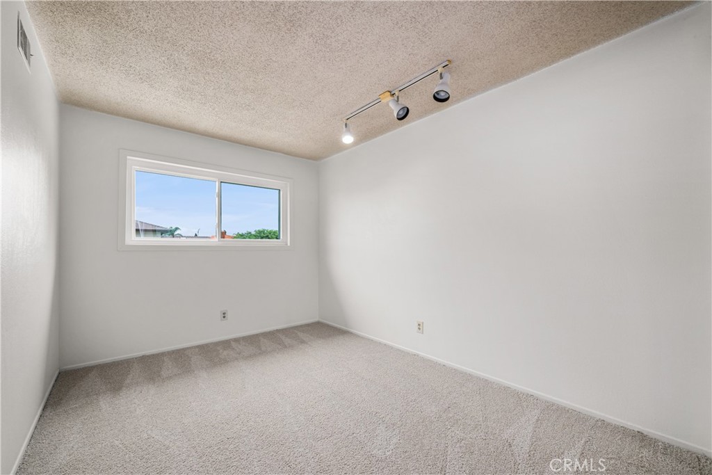 Property photo 50