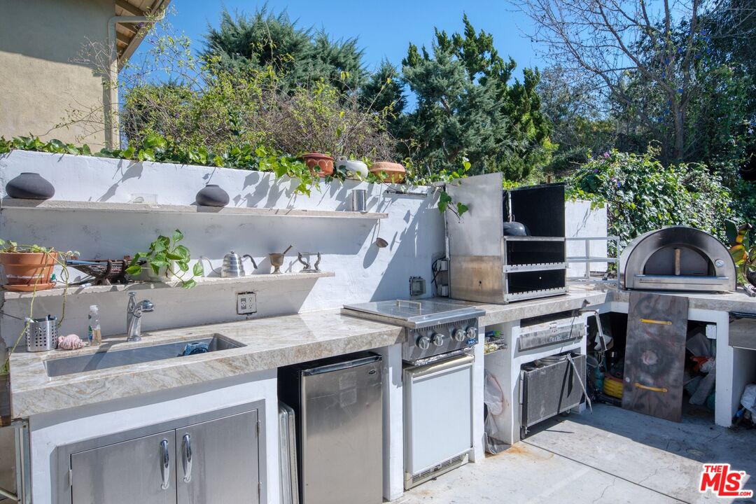 Property photo 42