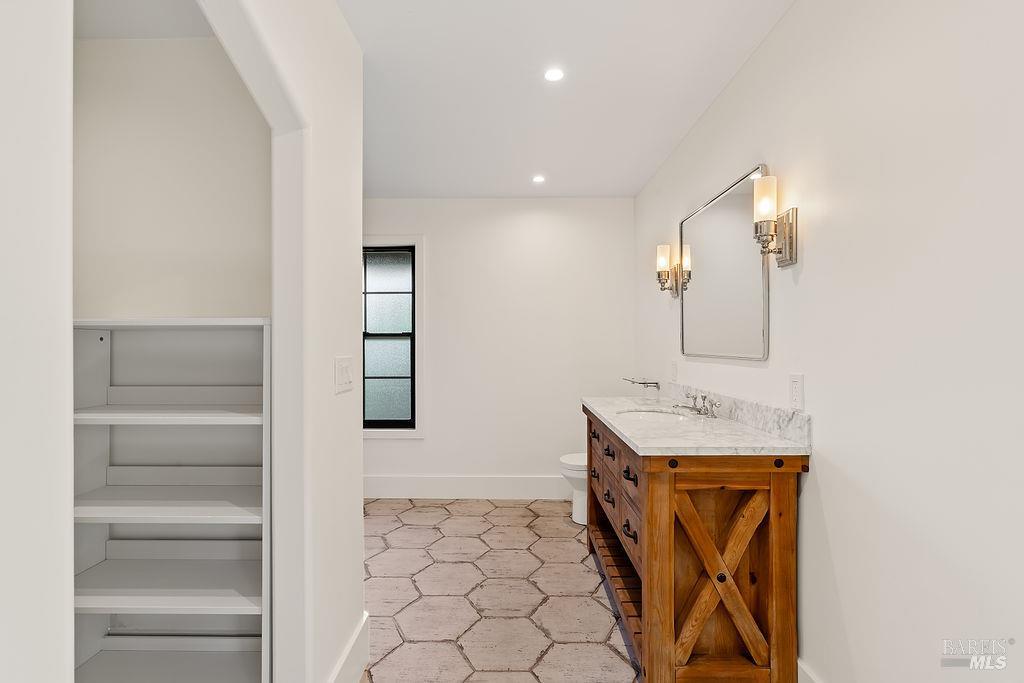 Property photo 50