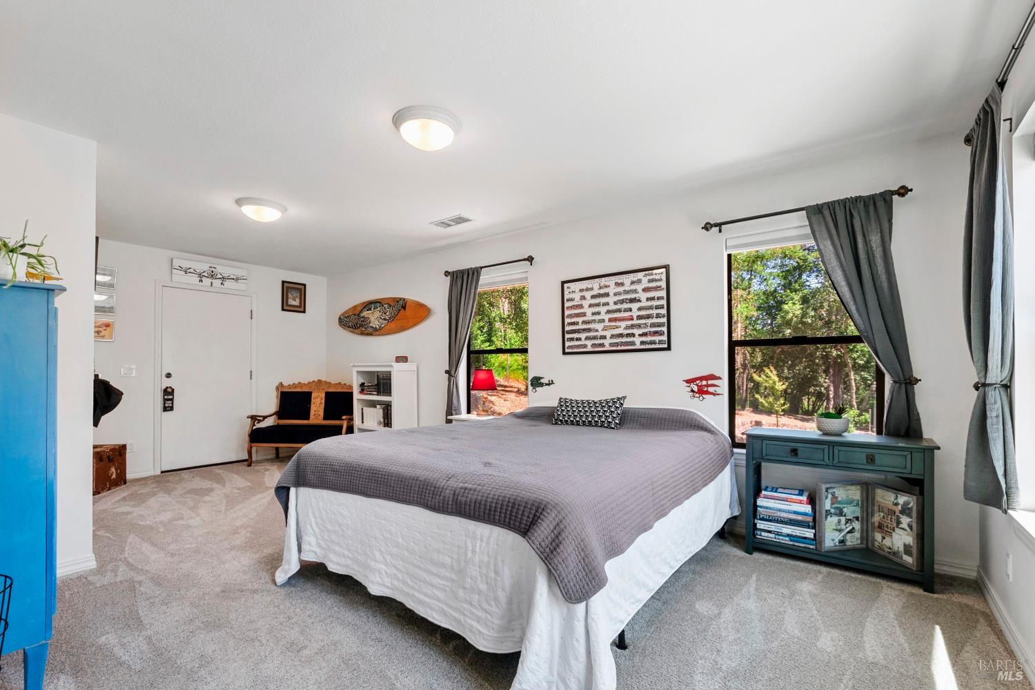 Property photo 31