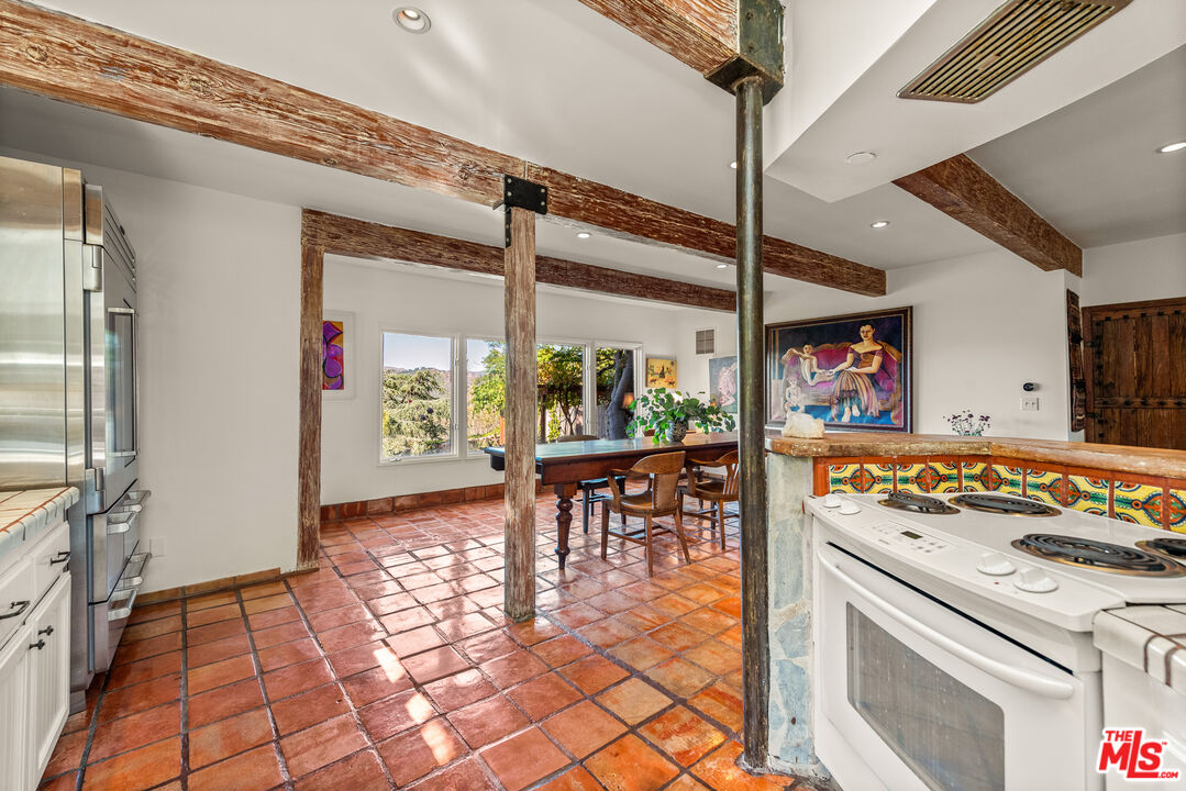 Property photo 25