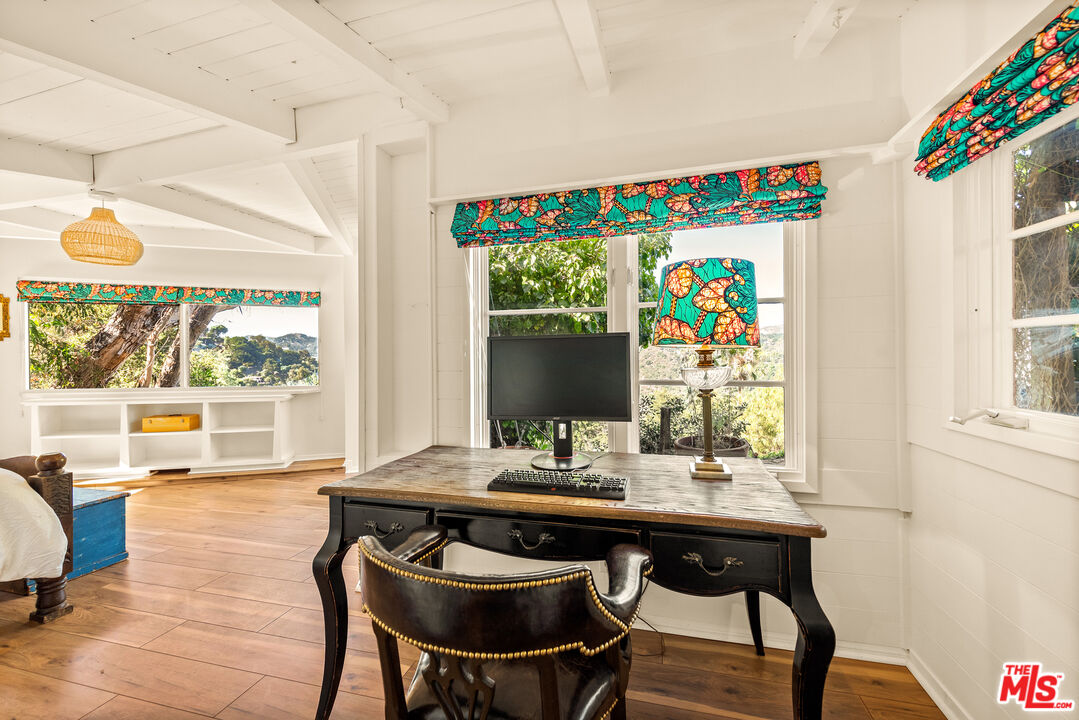 Property photo 28