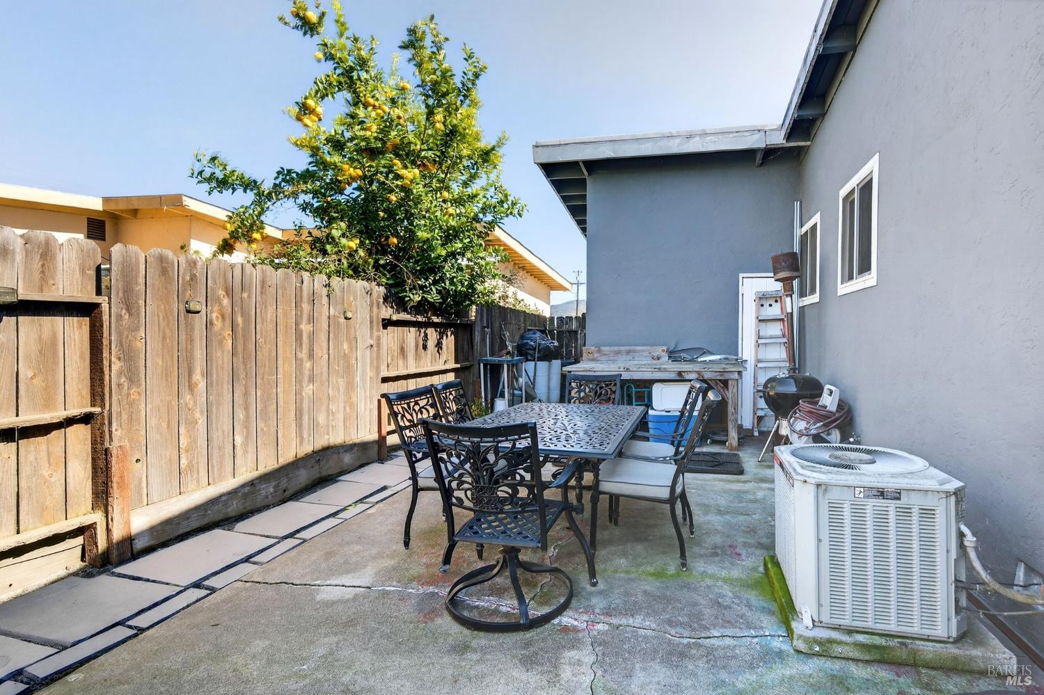 Property photo 24