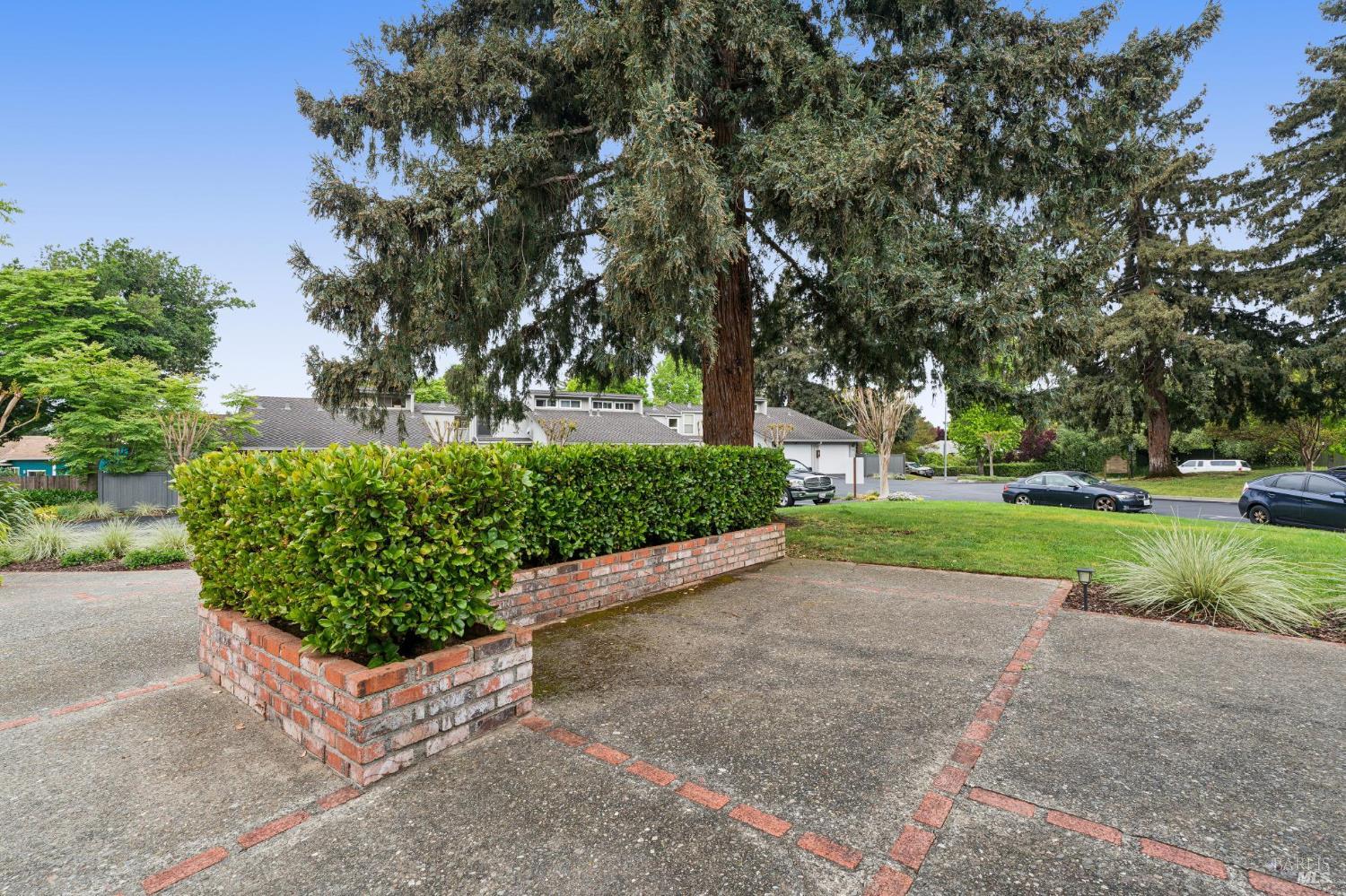 Property photo 32