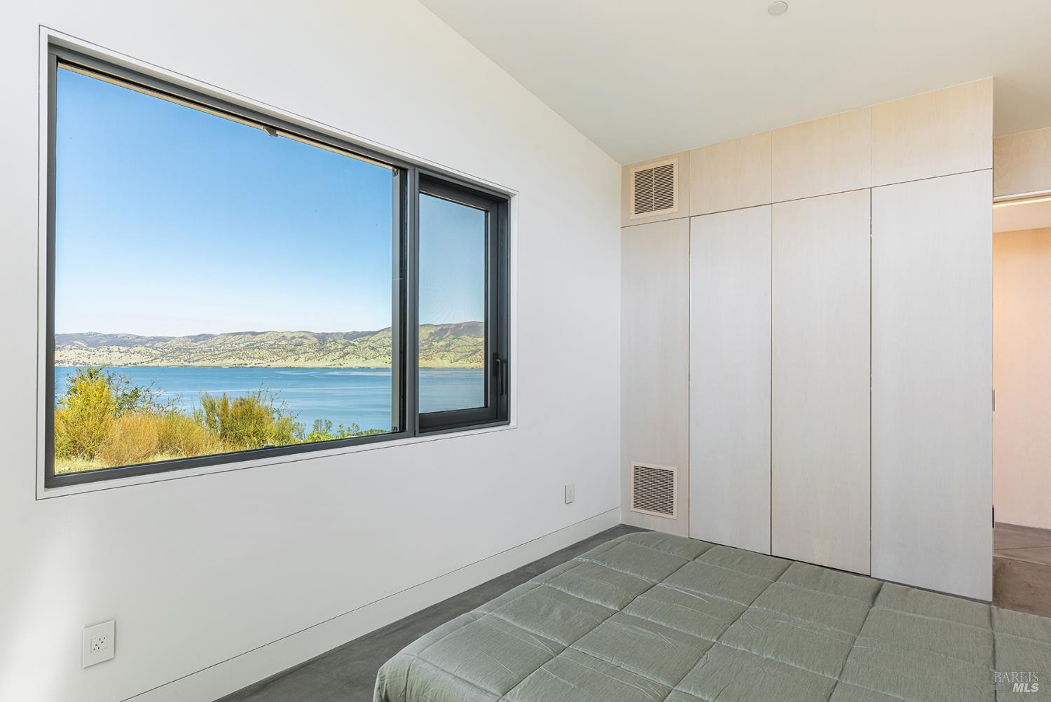 Property photo 50
