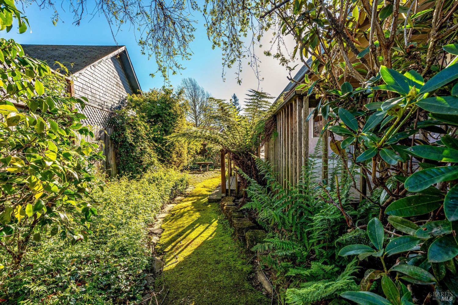 Property photo 35