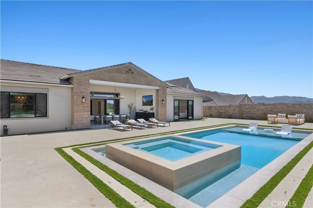 Property photo 38