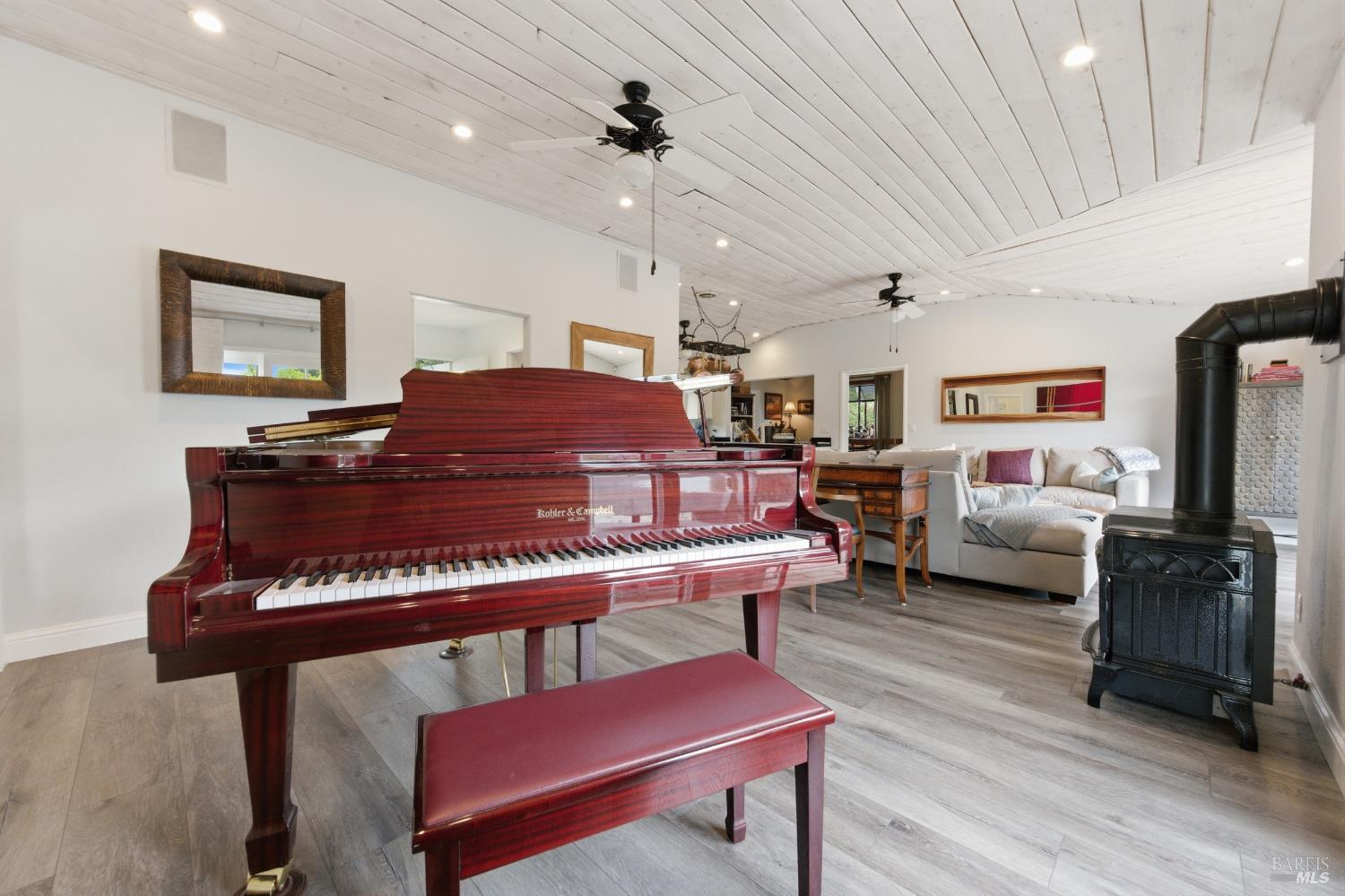 Property photo 35