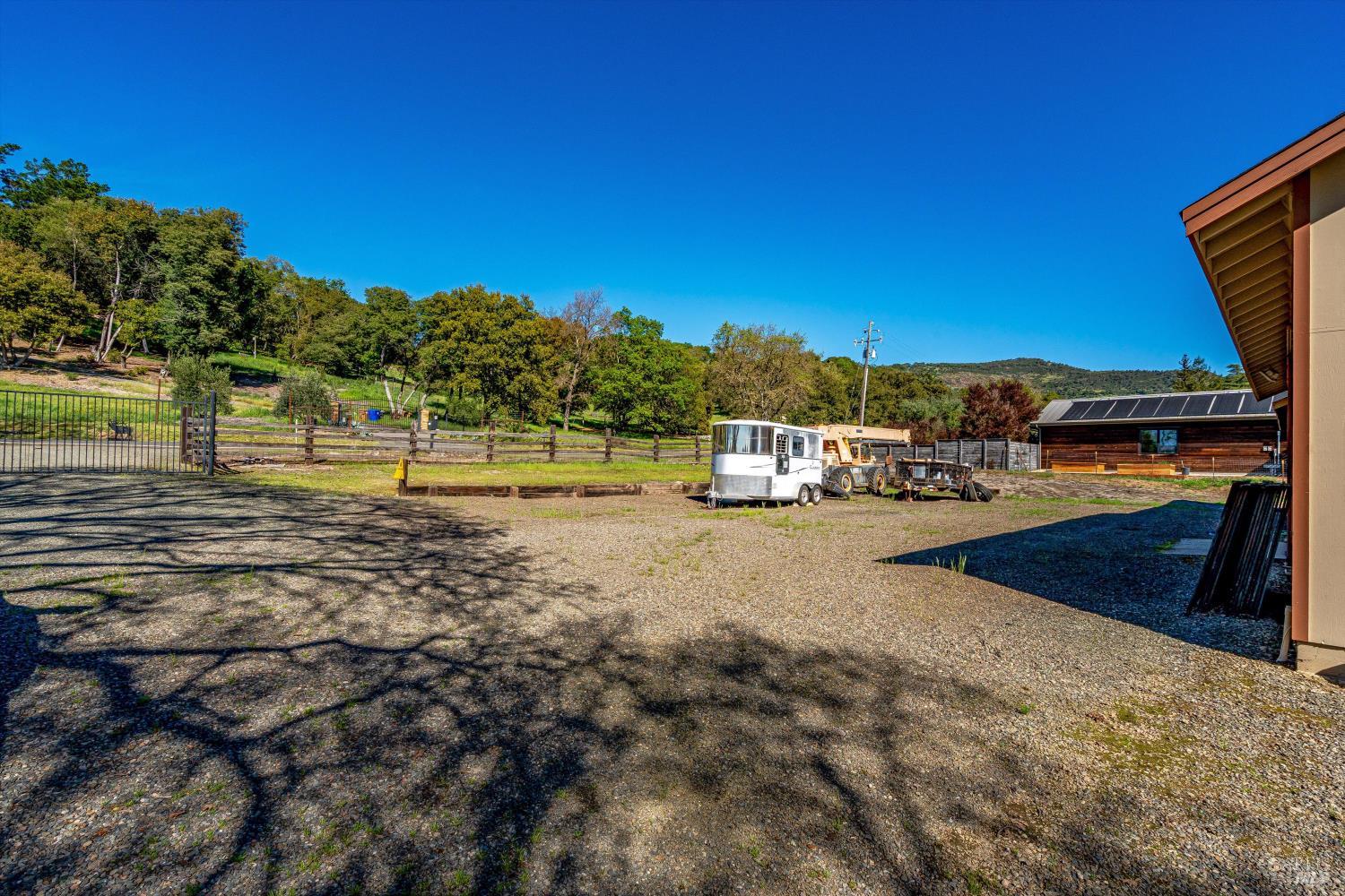 Property photo 51